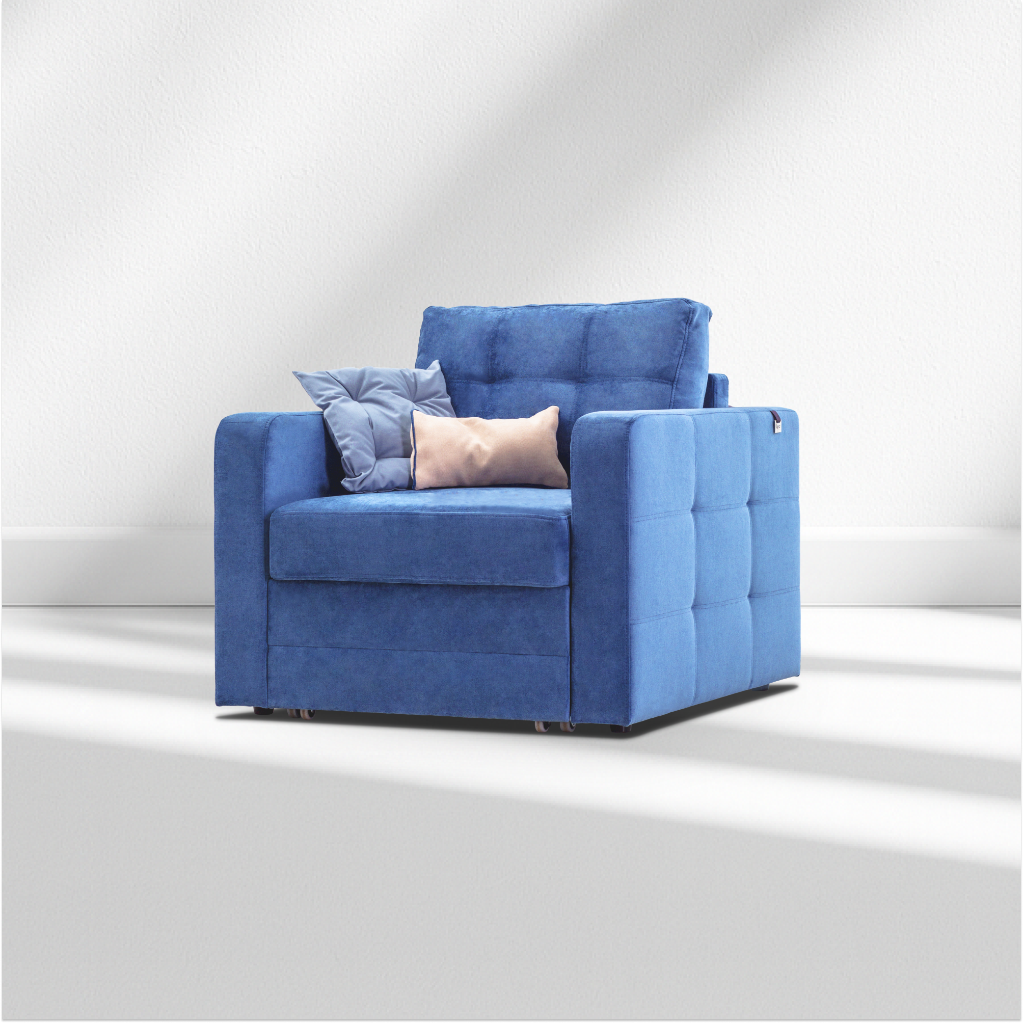 Indie folding armchair