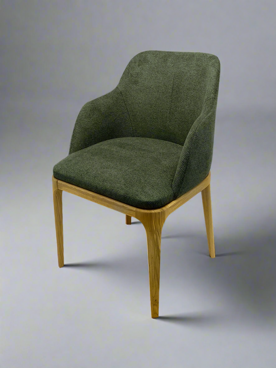 Andrea Maxi Occasional Chair — Elegant Ergonomic Design