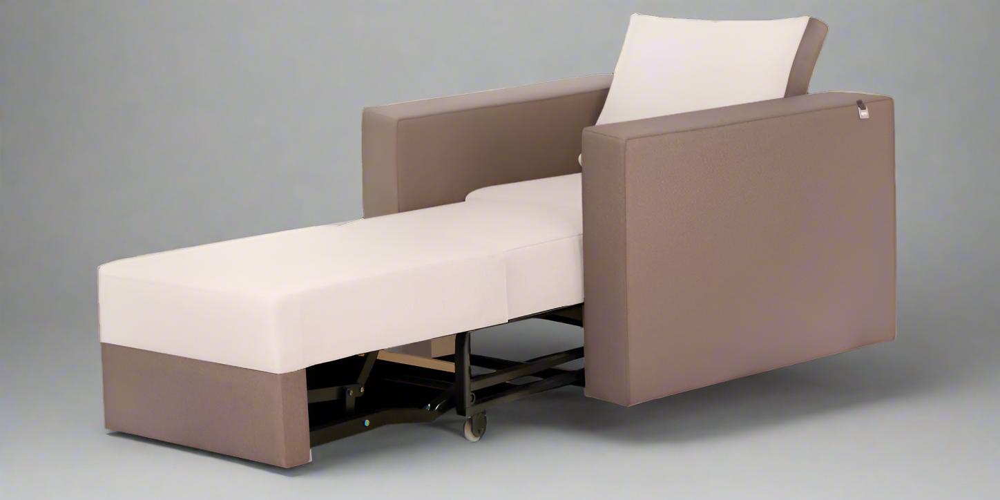 Quanti armchair with narrow sidewalls